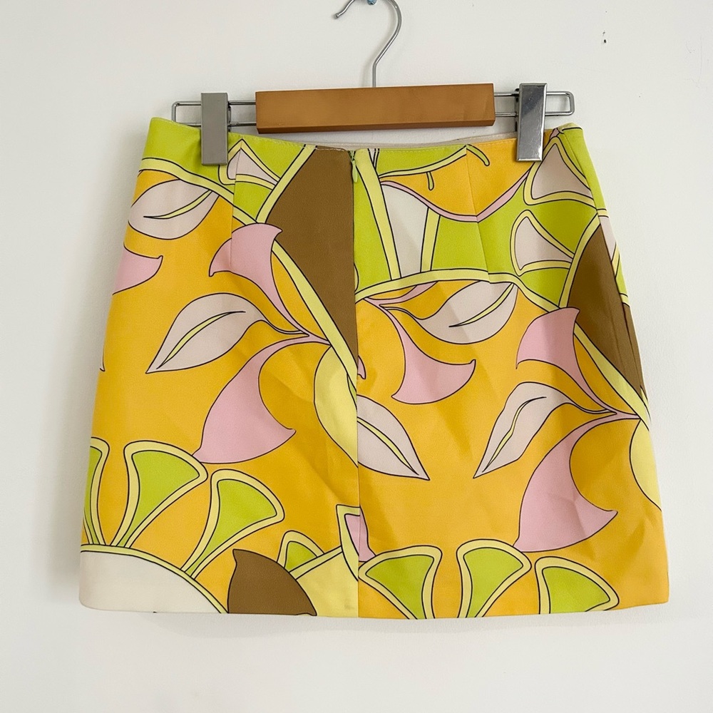 Flower Patterned Skirt - Picture 2 of 2